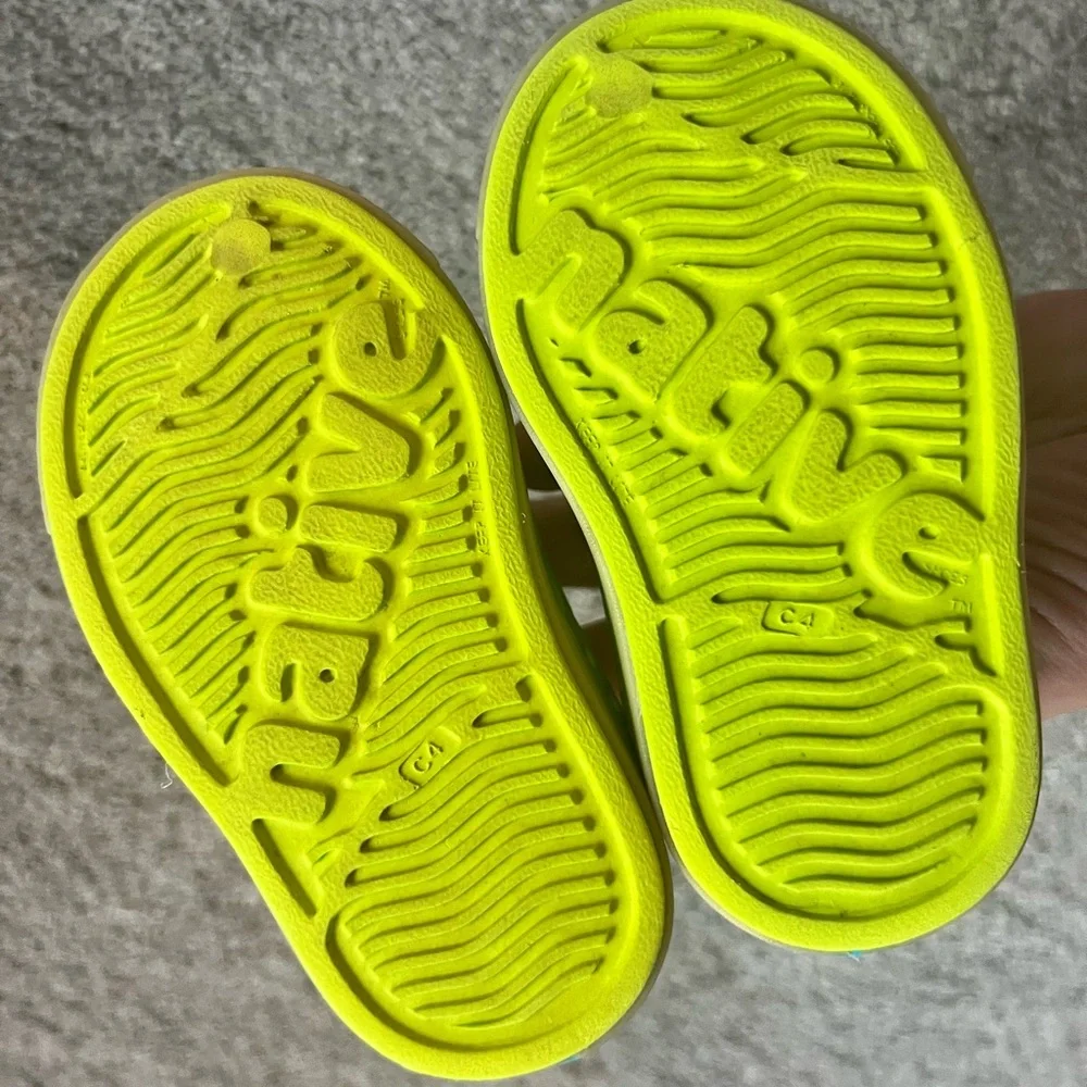 Native Jefferson Slip On Shoes Size C4 Little Kids Toddler Lime Green Sneaker